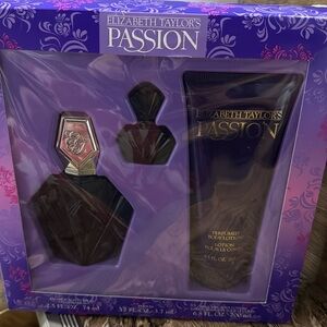 Elizabeth Arden- Passion set